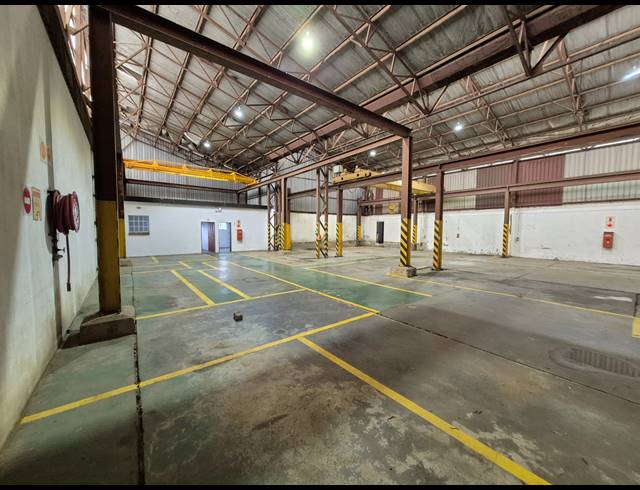 512M² FACTORY TO LET IN APEX